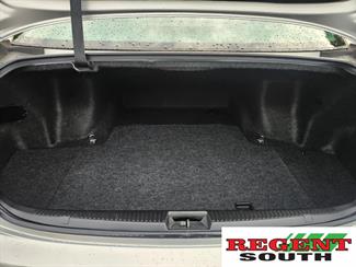 2010 Toyota Crown - Thumbnail