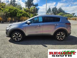 2020 Kia Sportage - Thumbnail