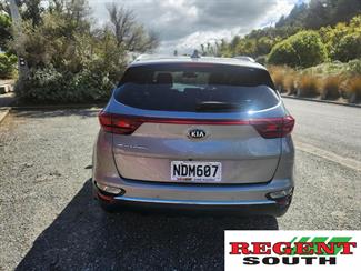 2020 Kia Sportage - Thumbnail