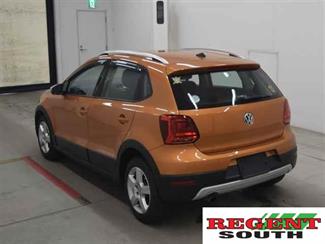 2015 Volkswagen Cross Polo - Thumbnail