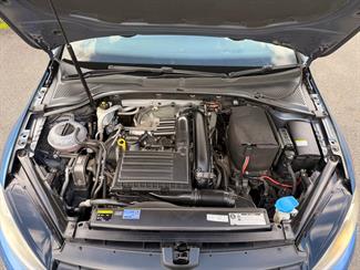 2014 Volkswagen Golf - Thumbnail