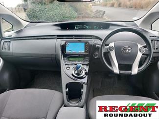 2011 Toyota Prius - Thumbnail