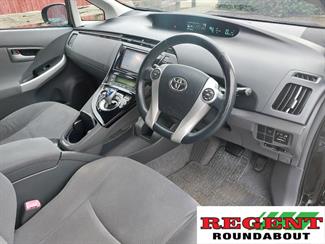 2011 Toyota Prius - Thumbnail