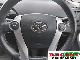 2011 Toyota Prius - Thumbnail