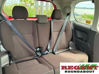 2015 Toyota SPADE - Thumbnail