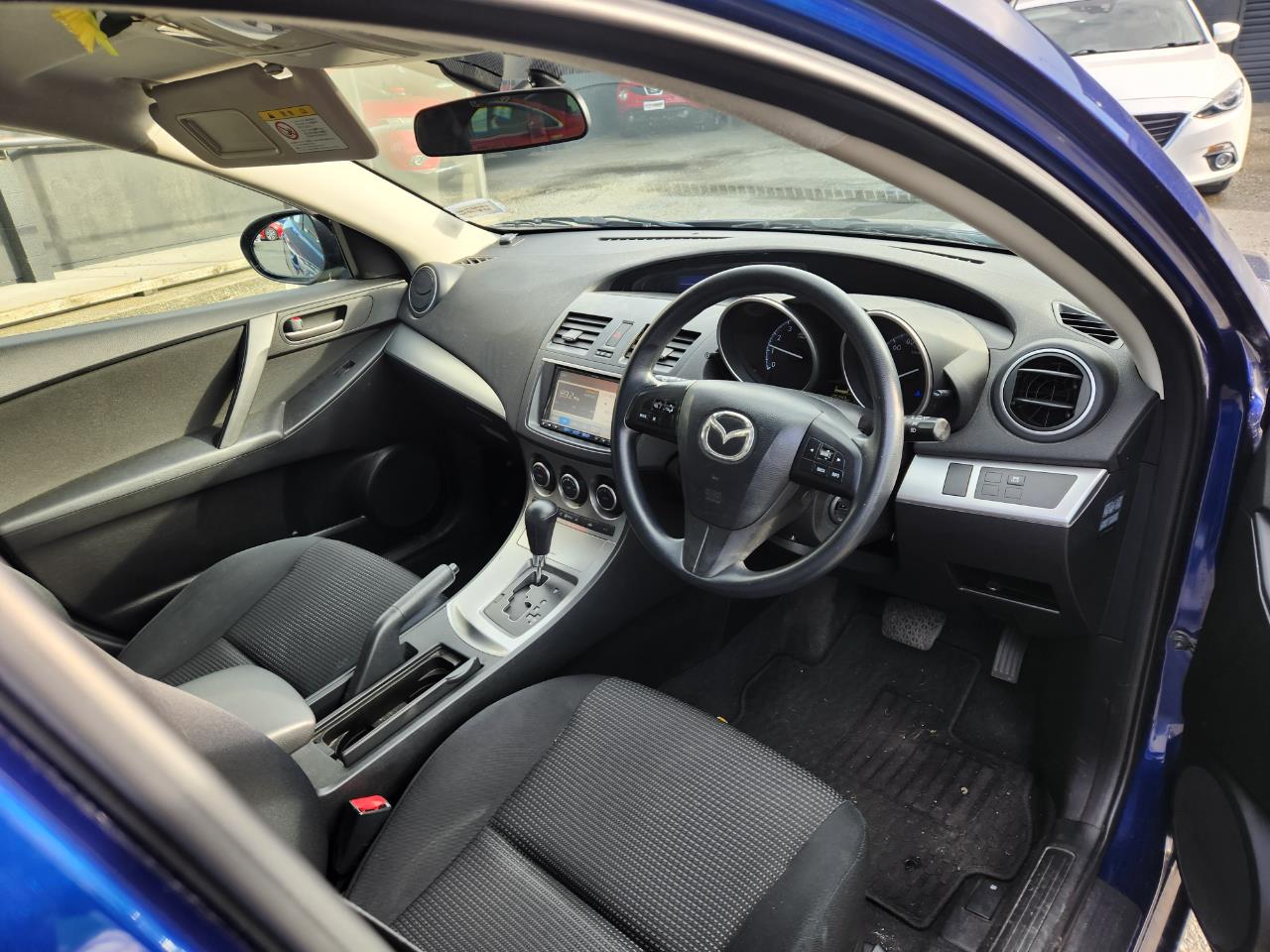 2011 Mazda Axela