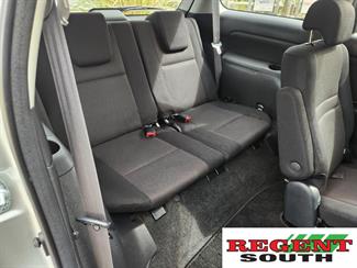 2006 Toyota Wish - Thumbnail