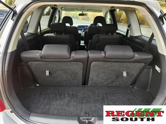 2006 Toyota Wish - Thumbnail