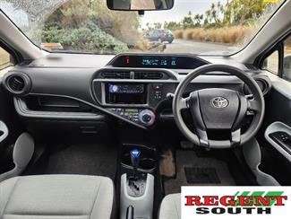 2014 Toyota AQUA - Thumbnail