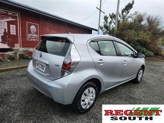 2014 Toyota AQUA - Thumbnail