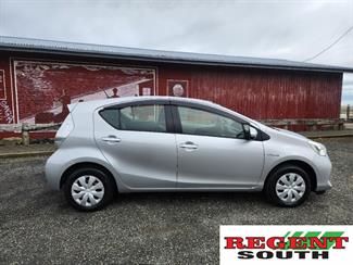 2014 Toyota AQUA - Thumbnail