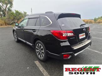 2015 Subaru Outback - Thumbnail