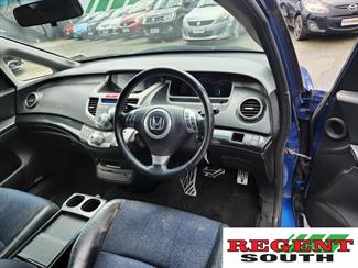 2005 Honda Odyssey - Thumbnail